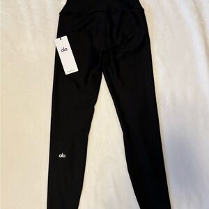 ALO Yoga Women’s Airlift Legging